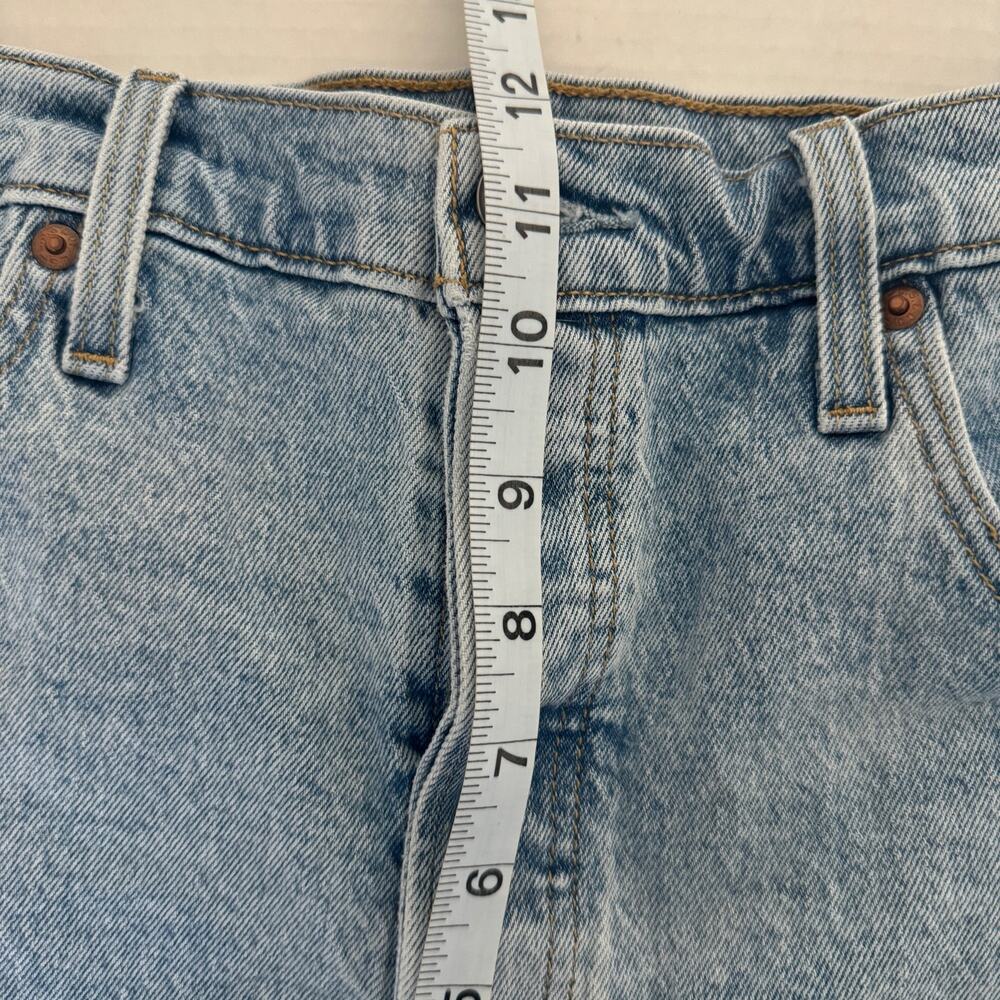 Levi's 501 Shorts Women's 32 Denim Cut Off Raw Hem Distressed - Picture 5 of 8